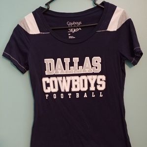 Dallas Cowboys t-shirt.